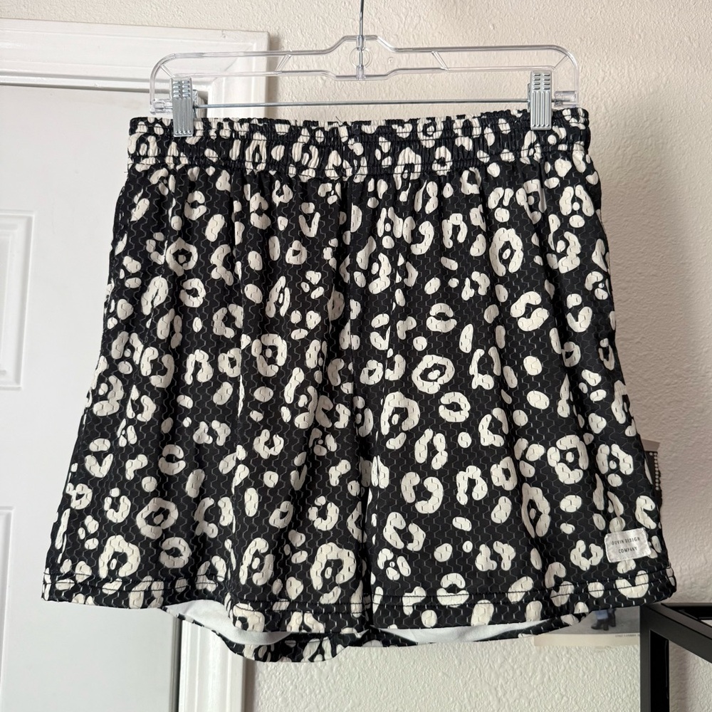DUVIN black and white leopard cheetah‎ animal elastic waist mesh shorts